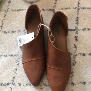 Never been worn Cognac flats
